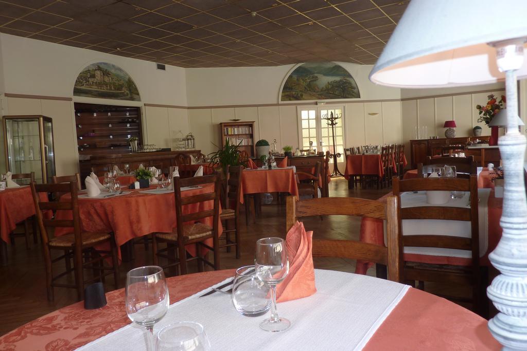 Hotel Du Lion D'Or Entraygues-sur-Truyère Camera foto