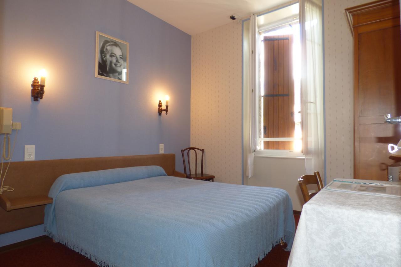 Hotel Du Lion D'Or Entraygues-sur-Truyère Camera foto